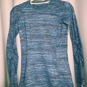 LULULEMON LONG SLEEVE TOP 💋💍🦋🌈